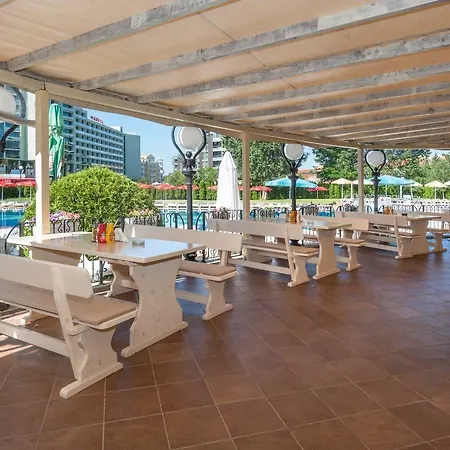 Poseidon Hotel apartamentowy 4*