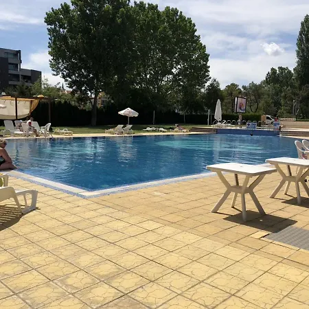 Poseidon Lägenhetshotell 4*