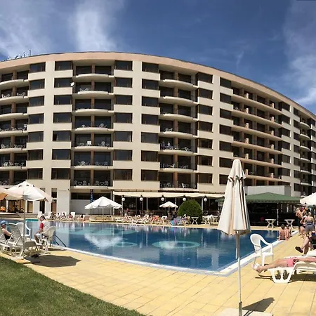 Poseidon Lägenhetshotell 4*