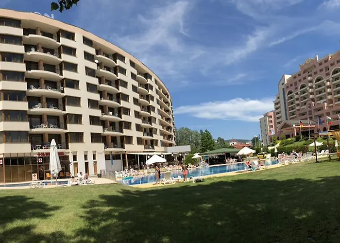 Poseidon Aparthotel 4*